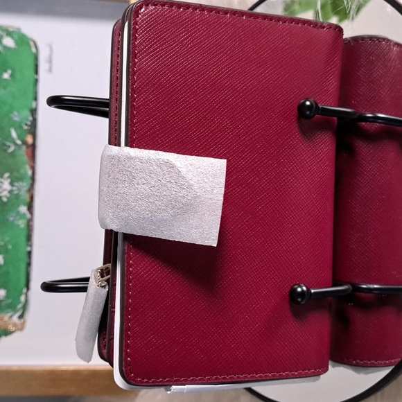 Kate Spade Staci Medium Snap Billfold - Picture 3 of 7